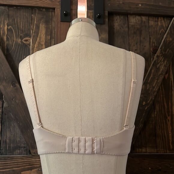 Victorias Secret Body by Victoria lined strapless bra signature straps Sz-32C - Picture 4 of 10